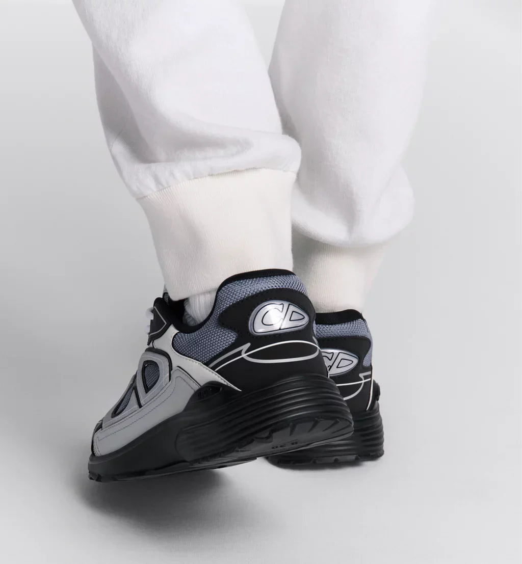 B30 Sneakers