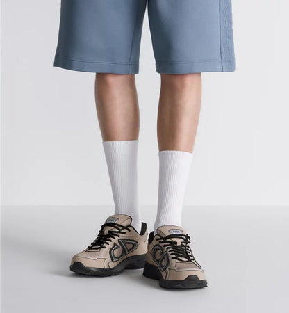 B30 Sneakers